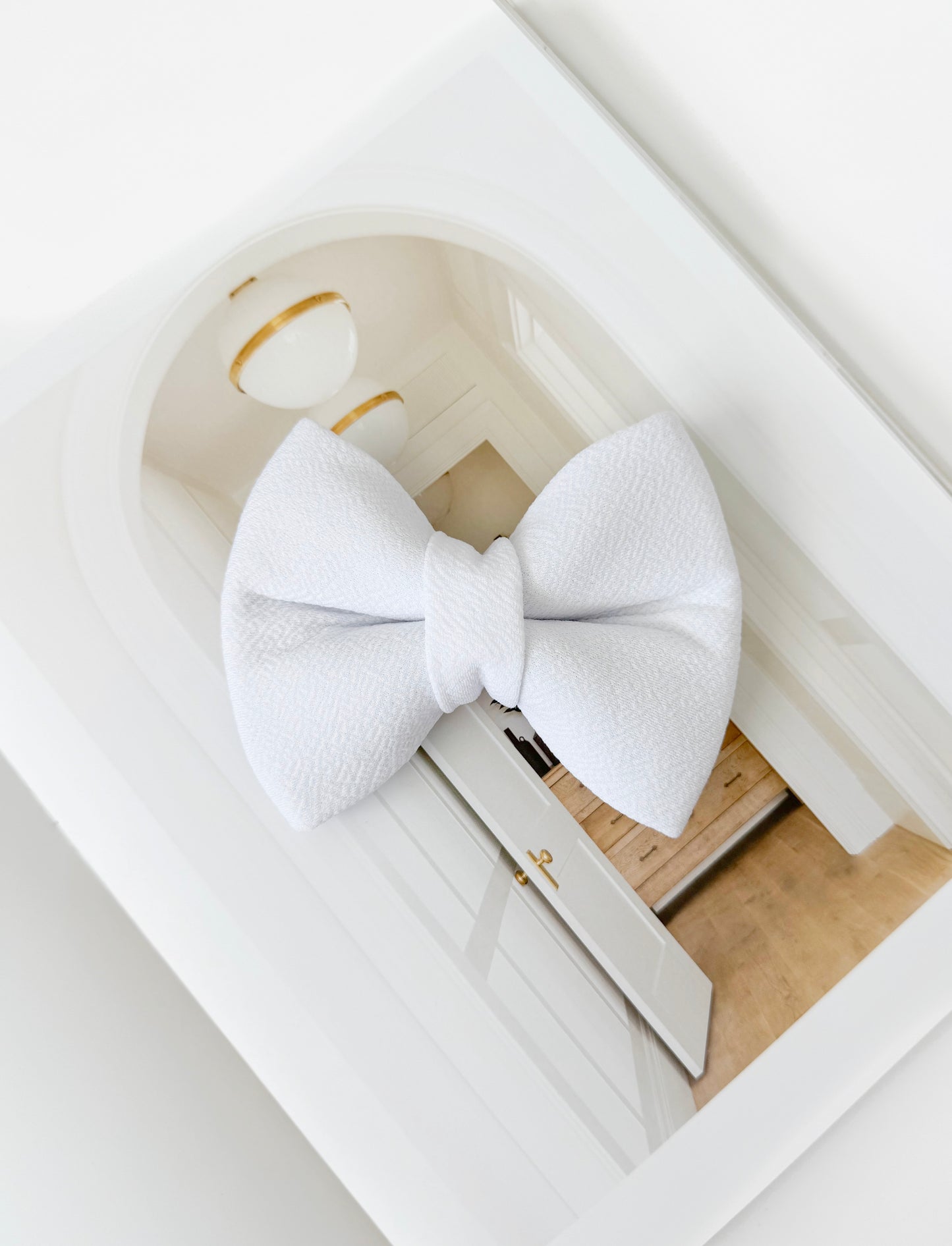 Monroe Bow