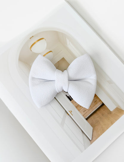 Monroe Bow