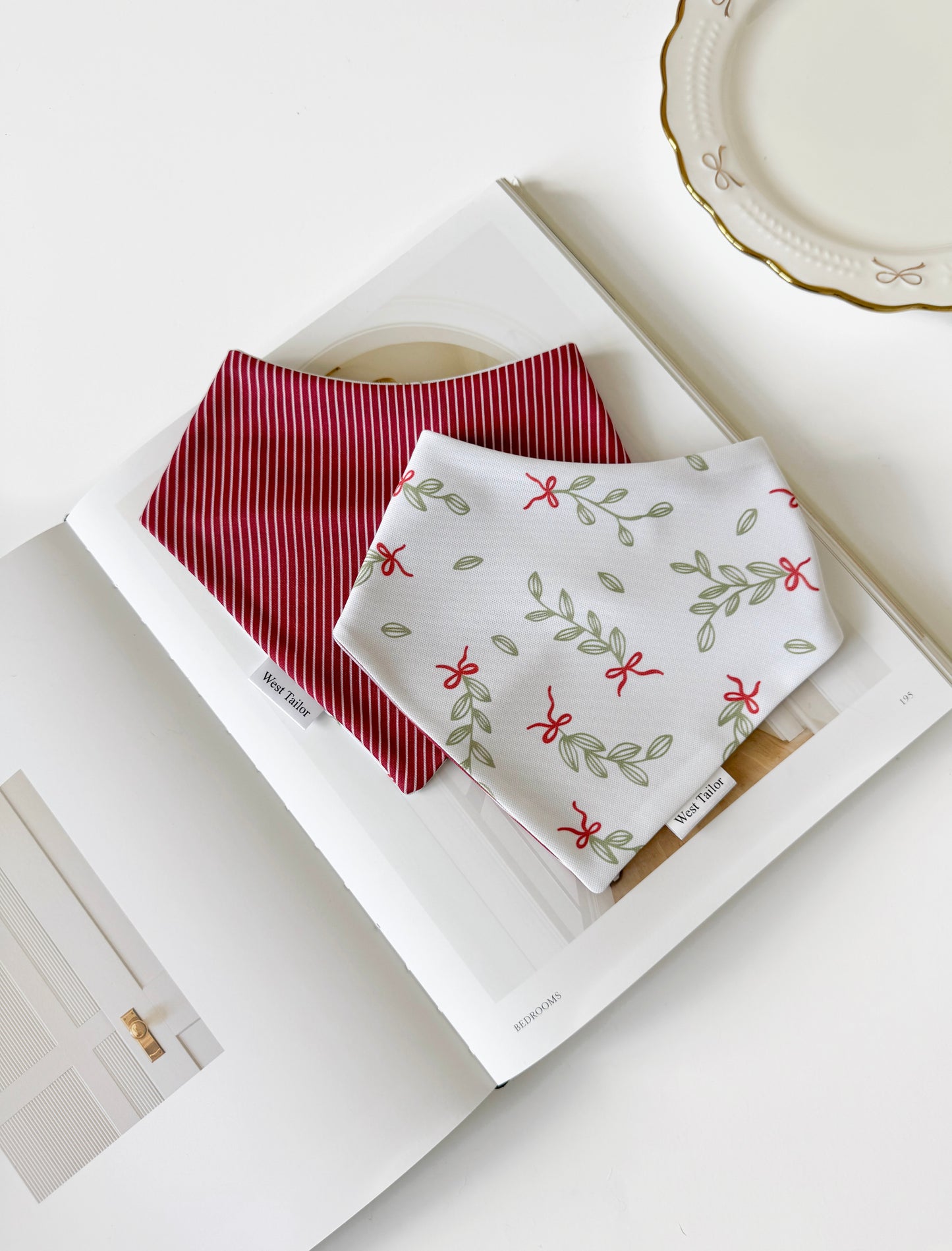 Mistletoe Performance Bandana