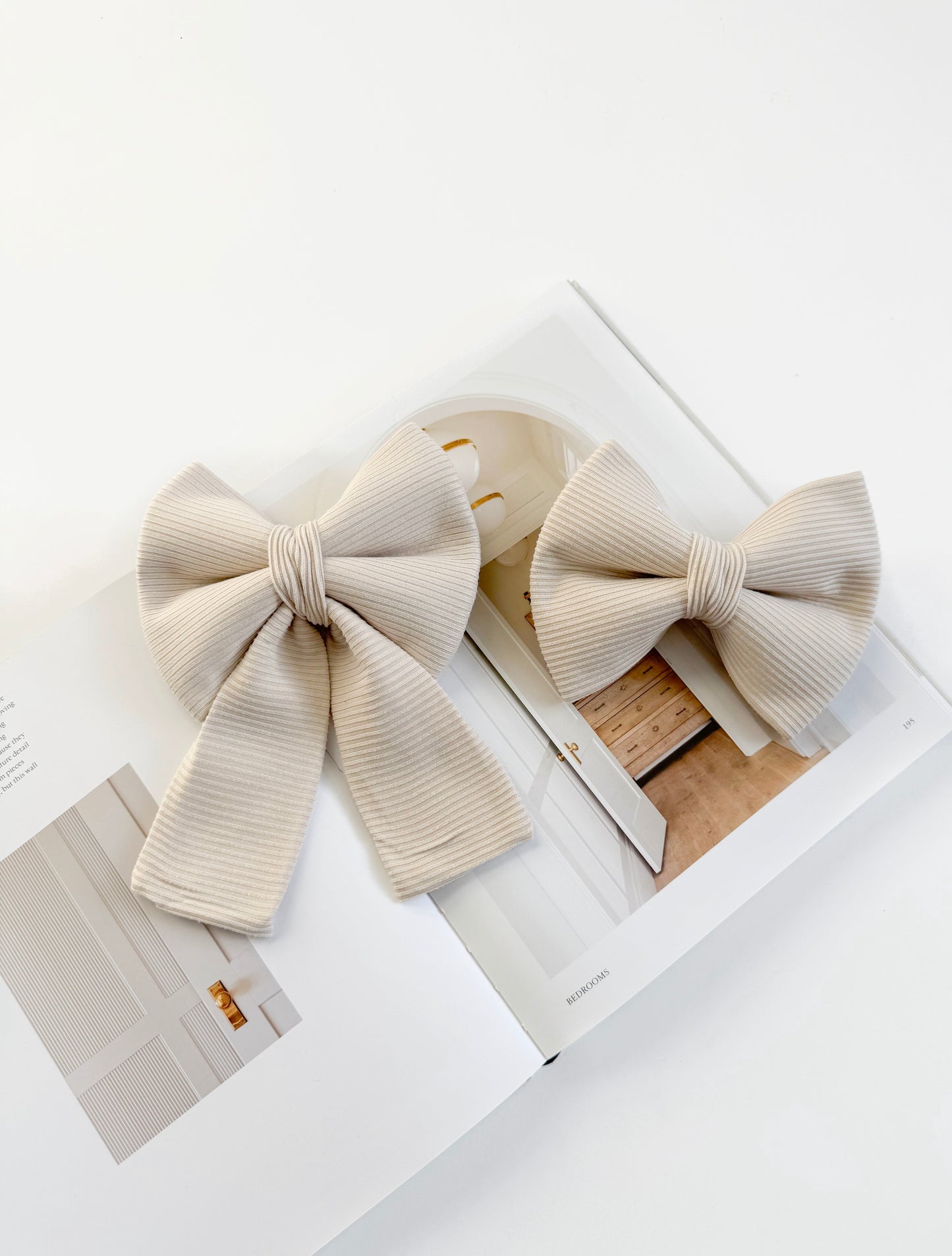 Beige Ribbed Bows