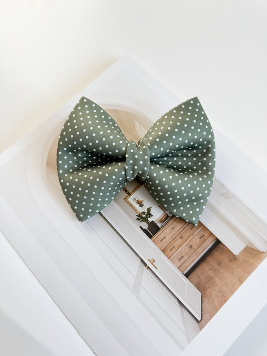 Green polka dot bow